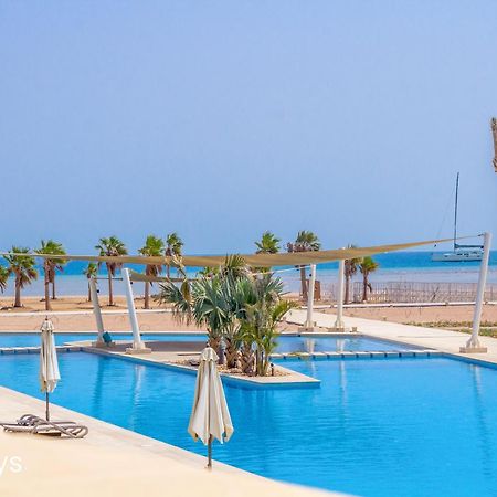 Ollystays Mangroovy Seaview 1Br Beach And Pool Free Access Hurghada Extérieur photo